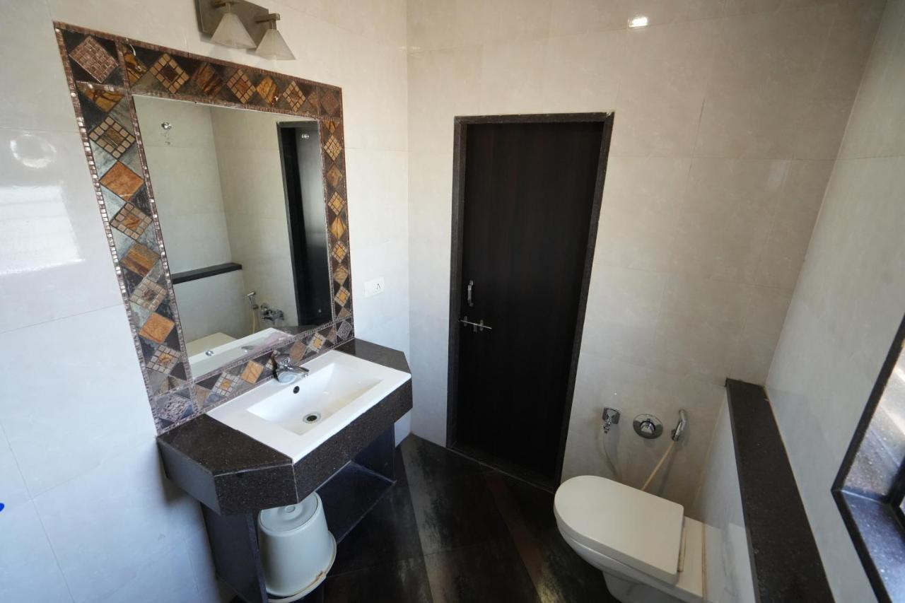 Hotel Ravi Residency Nadiād Zewnętrze zdjęcie