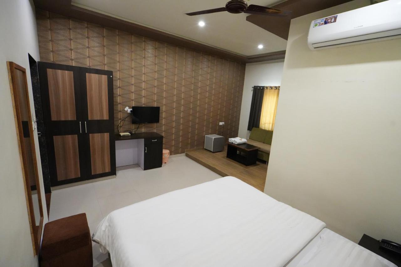 Hotel Ravi Residency Nadiād Zewnętrze zdjęcie