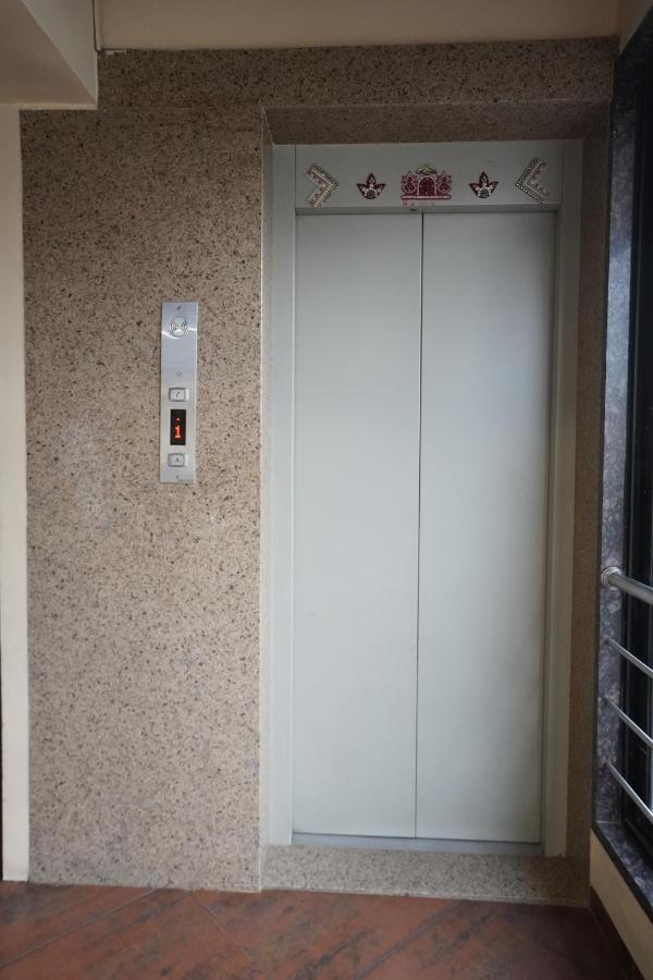 Hotel Ravi Residency Nadiād Zewnętrze zdjęcie