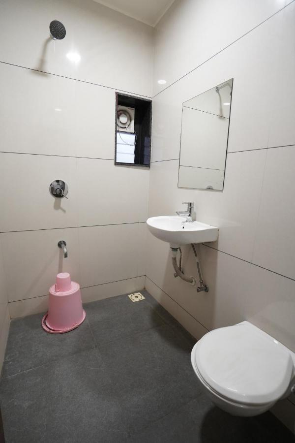 Hotel Ravi Residency Nadiād Zewnętrze zdjęcie